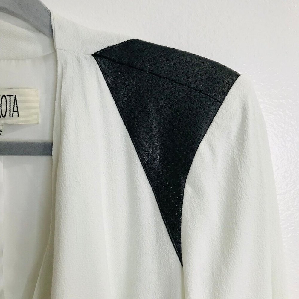 BB Dakota Margo Moto Jacket Blazer Size Medium M White Crepe Faux Leather Patch - Picture 4 of 11